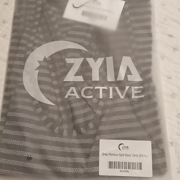 NWT Zyia Gray Nimbus Split Back Tank - Picture 2 of 5
